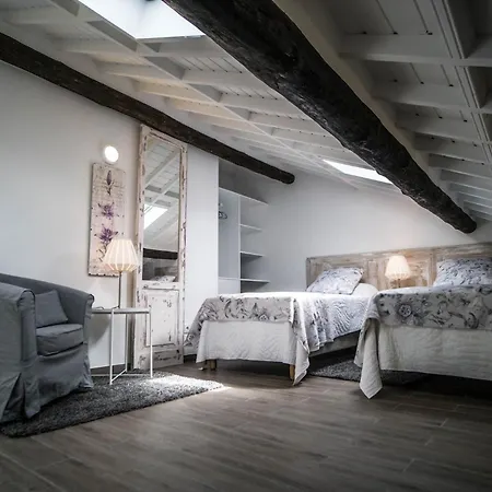 Islet House Апартаменты *