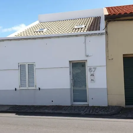 At Azores - Islet House Apartmán