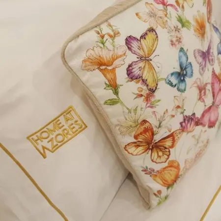 Islet House São Roque